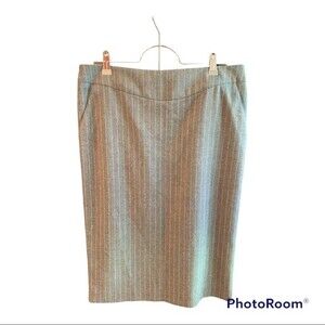 To The Max Pinstripe Gray White Lined Pencil Skirt 6